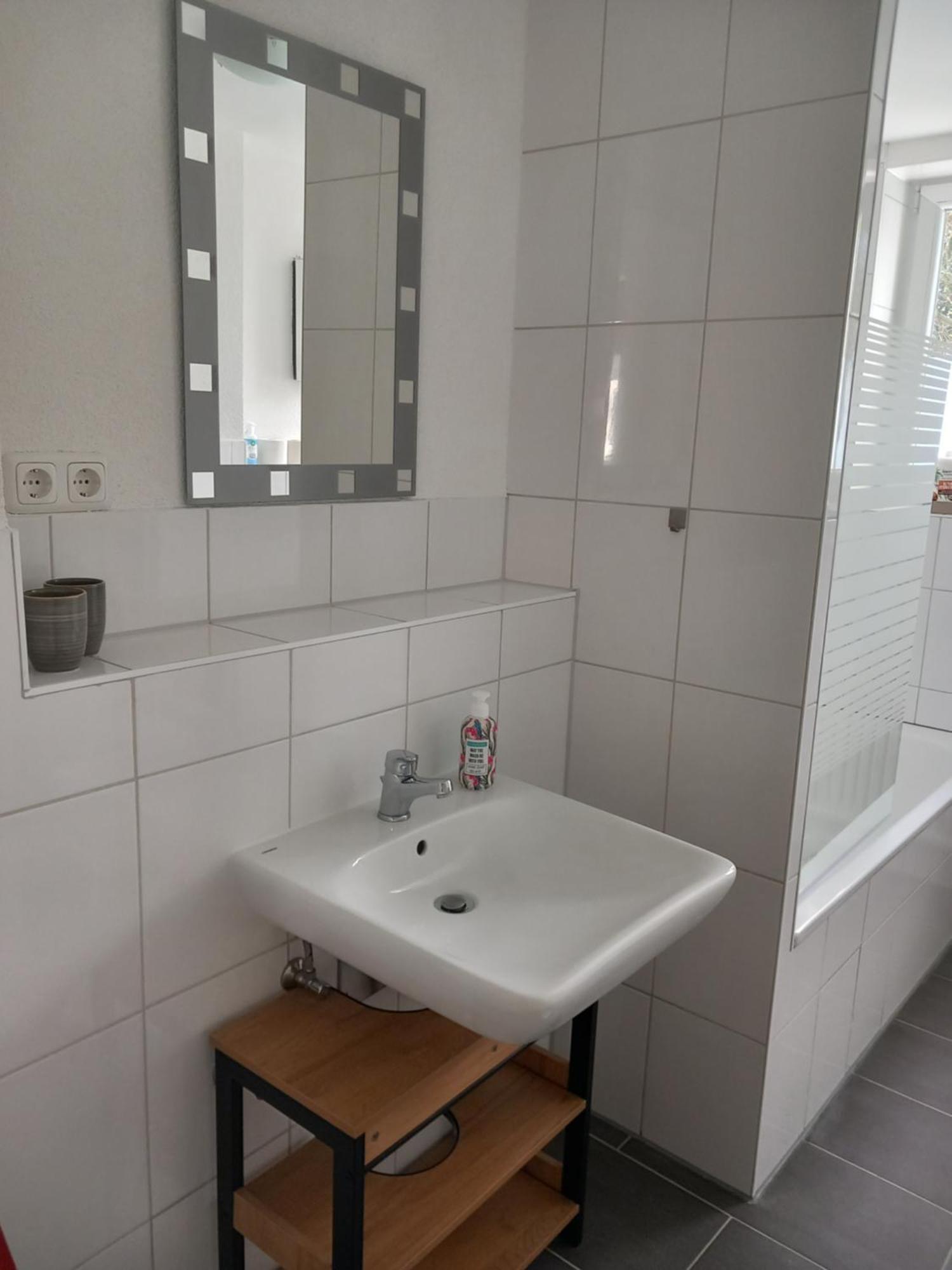 2#netflix &wlan &kingsize Bett &central Appartement Duisburg